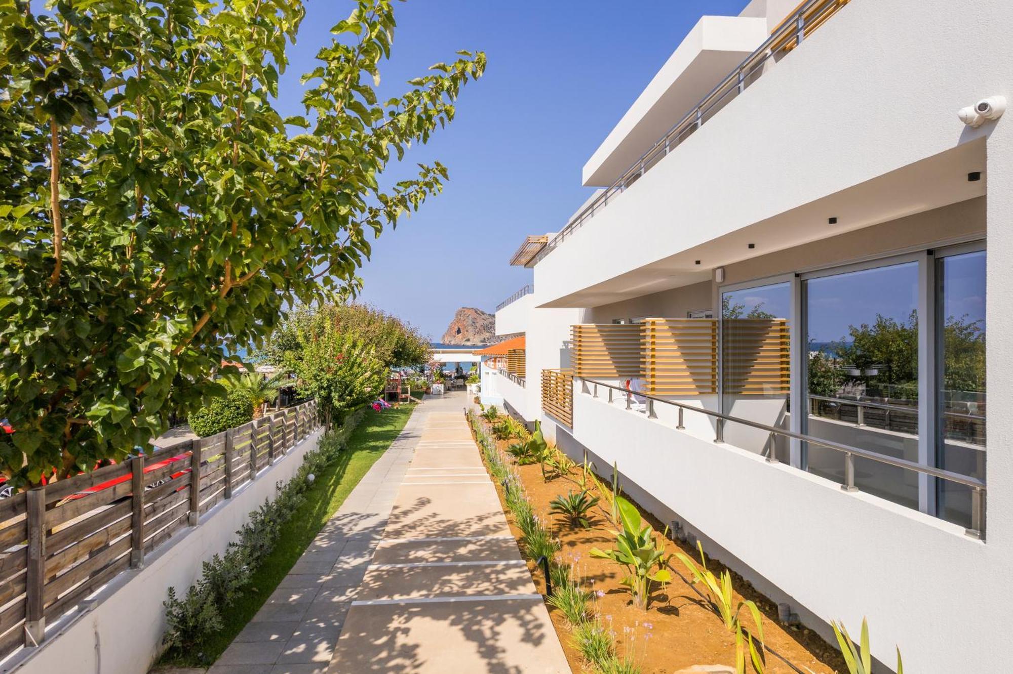 Ostrakon Suites Agia Marina  Exterior photo